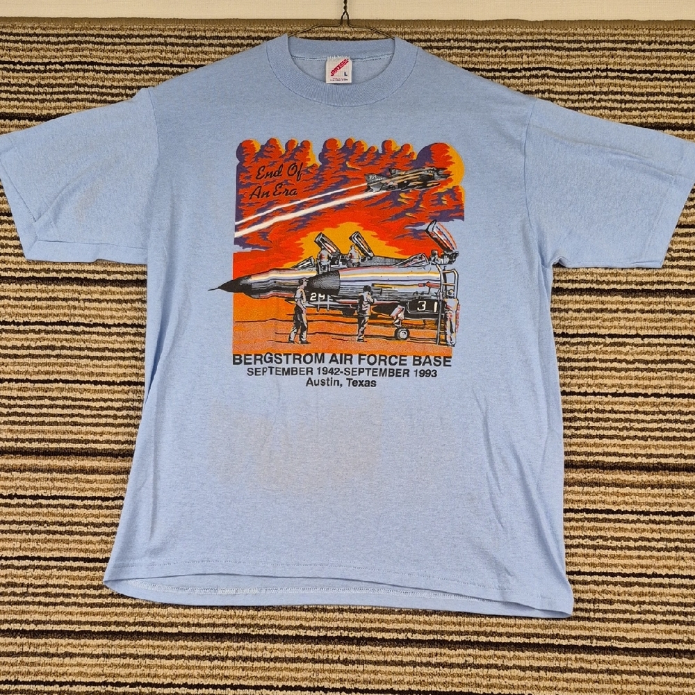 AIR FORCE Bergstrom Austin Texas Light Blue‎ USA Mens Large T Shirt 90s RARE